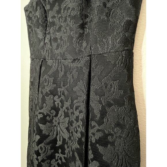 Calvin Klein LBD Lace Fit & Flare Dress Midi Sleeveless Size 6 Pleated - Picture 5 of 7